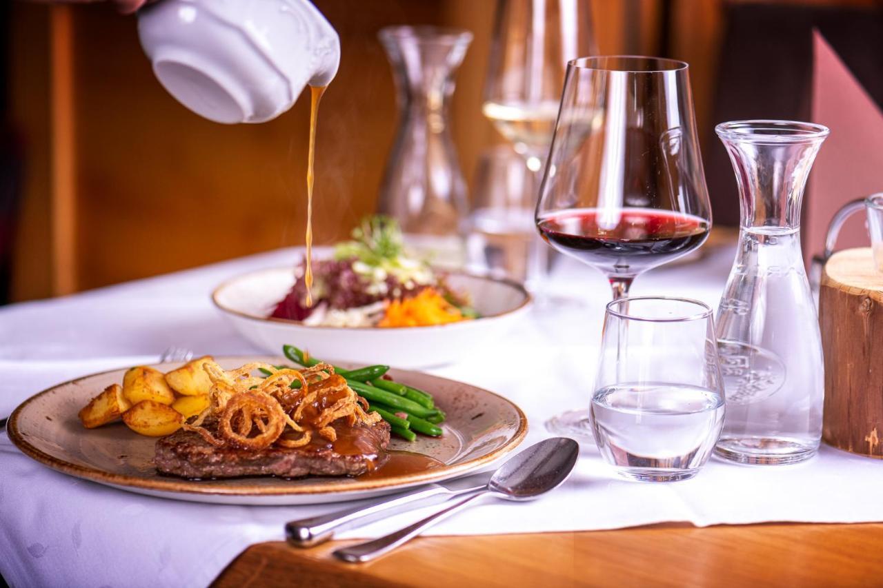 Pension Restaurant Dorfalm Leogang Luaran gambar