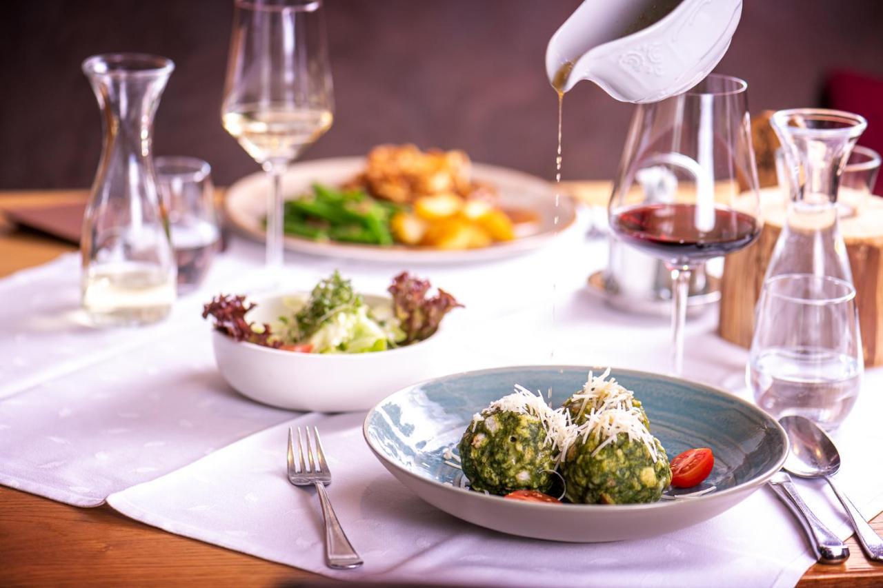 Pension Restaurant Dorfalm Leogang Luaran gambar
